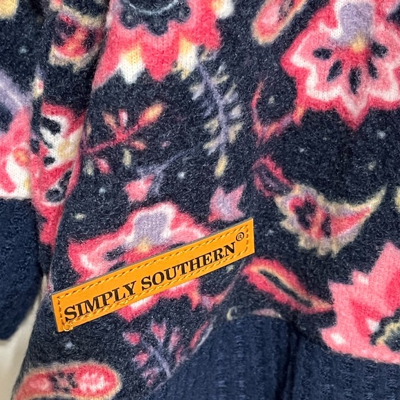 Simply Southern BloomSweatshirt/Top Size Large New! - Picture 3 of 7